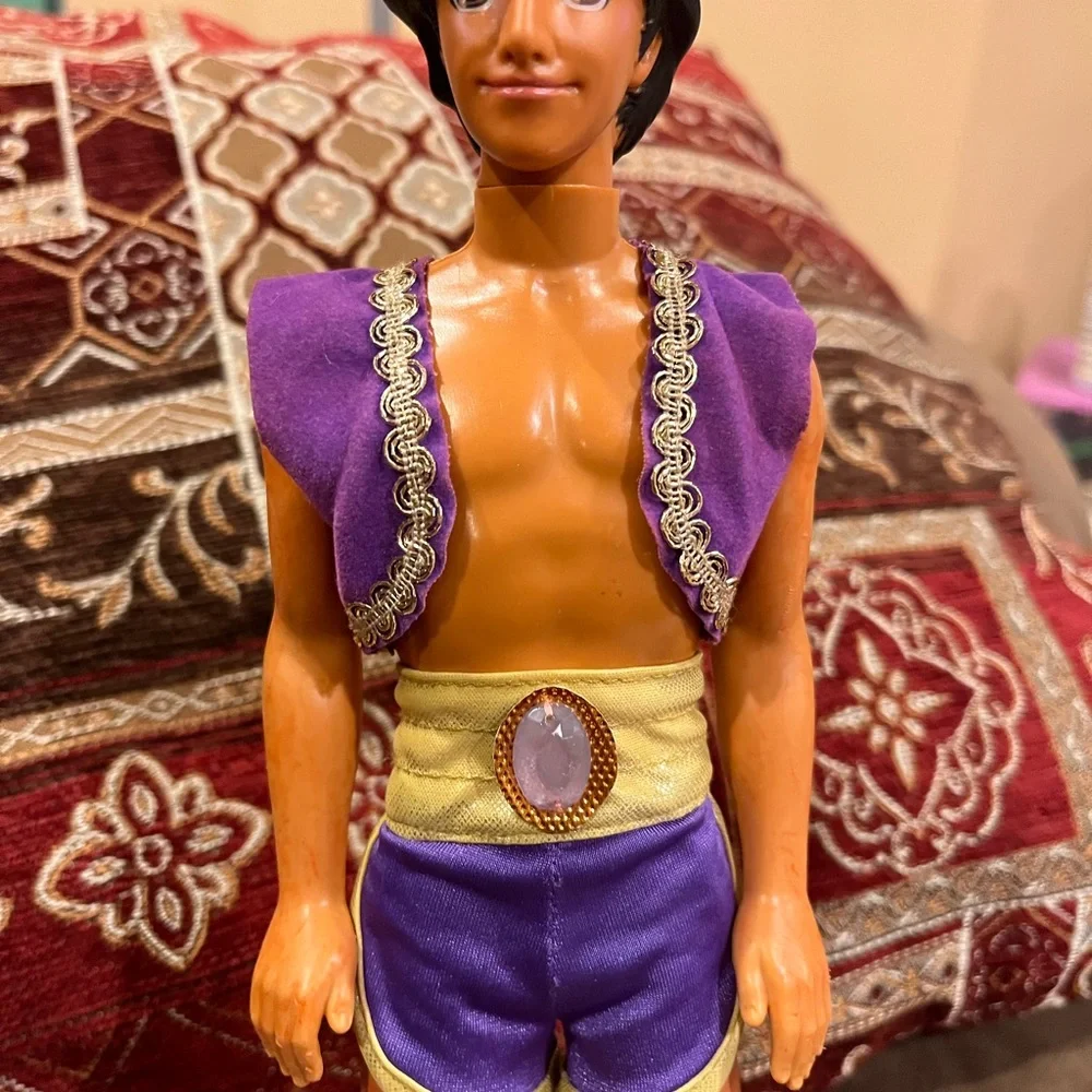 Aladdin Water Jewel Magic doll from Disney 1993